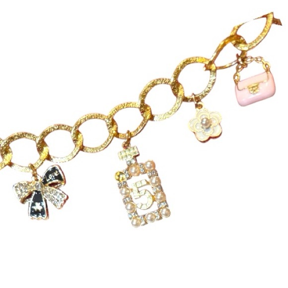 CHANEL Red Beaute Bag Crossbody with Gold Chain & Bag Charms - Picture 4 of 4